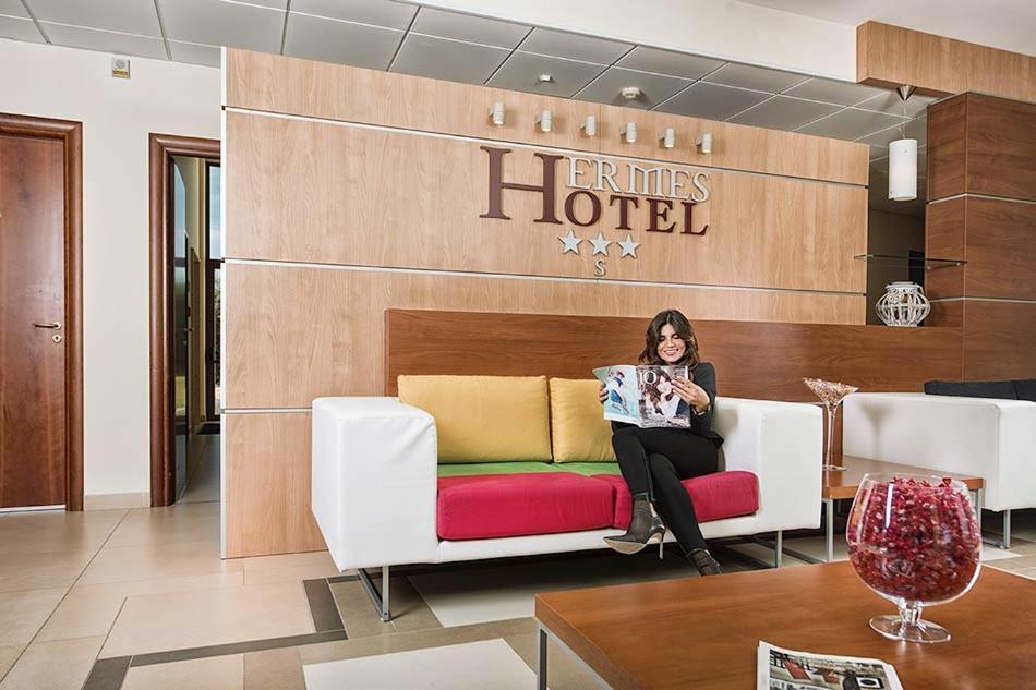 Hermes Hotel Policoro Esterno foto