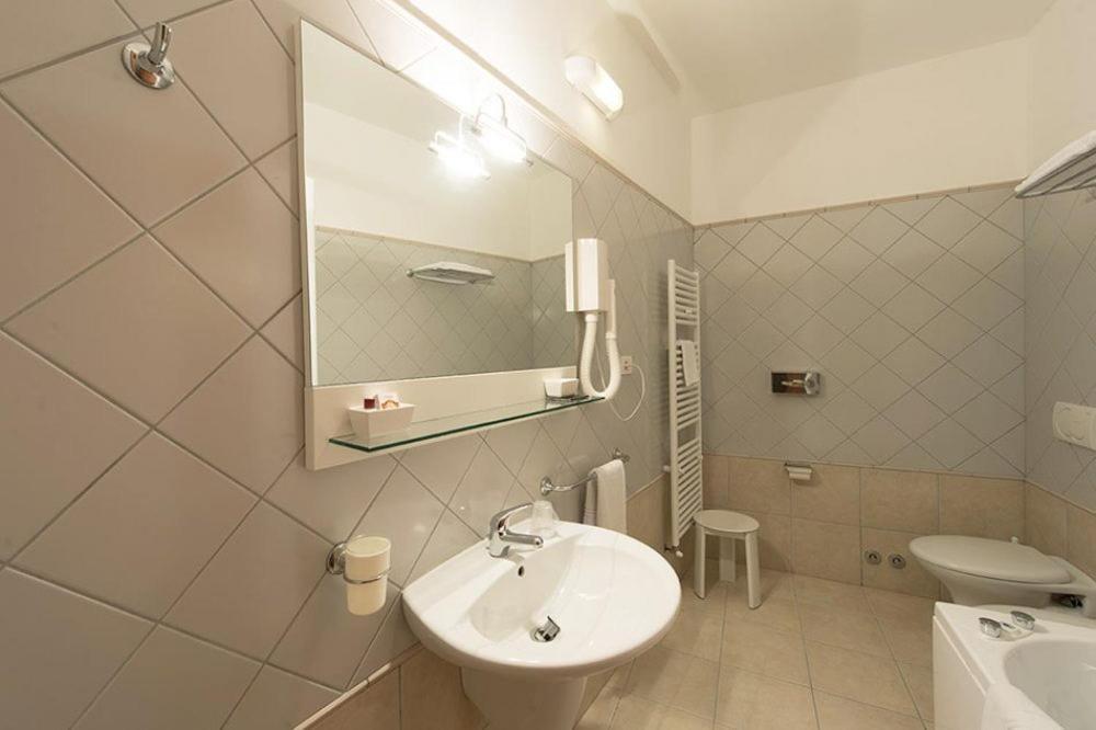Hermes Hotel Policoro Esterno foto