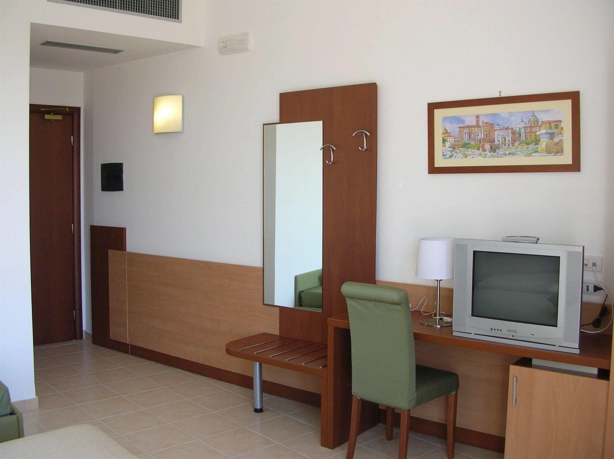 Hermes Hotel Policoro Esterno foto