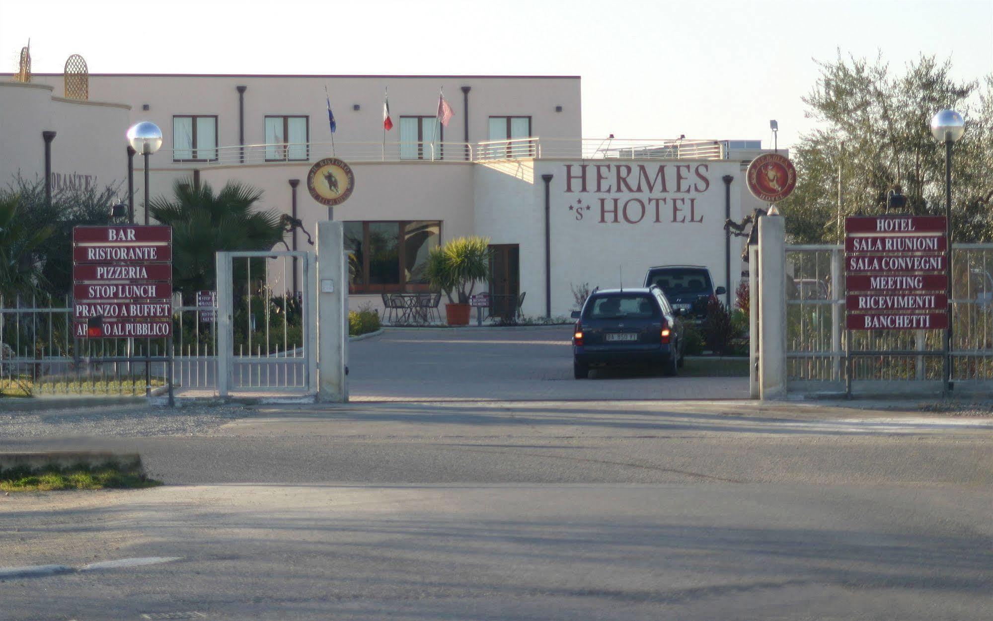 Hermes Hotel Policoro Esterno foto